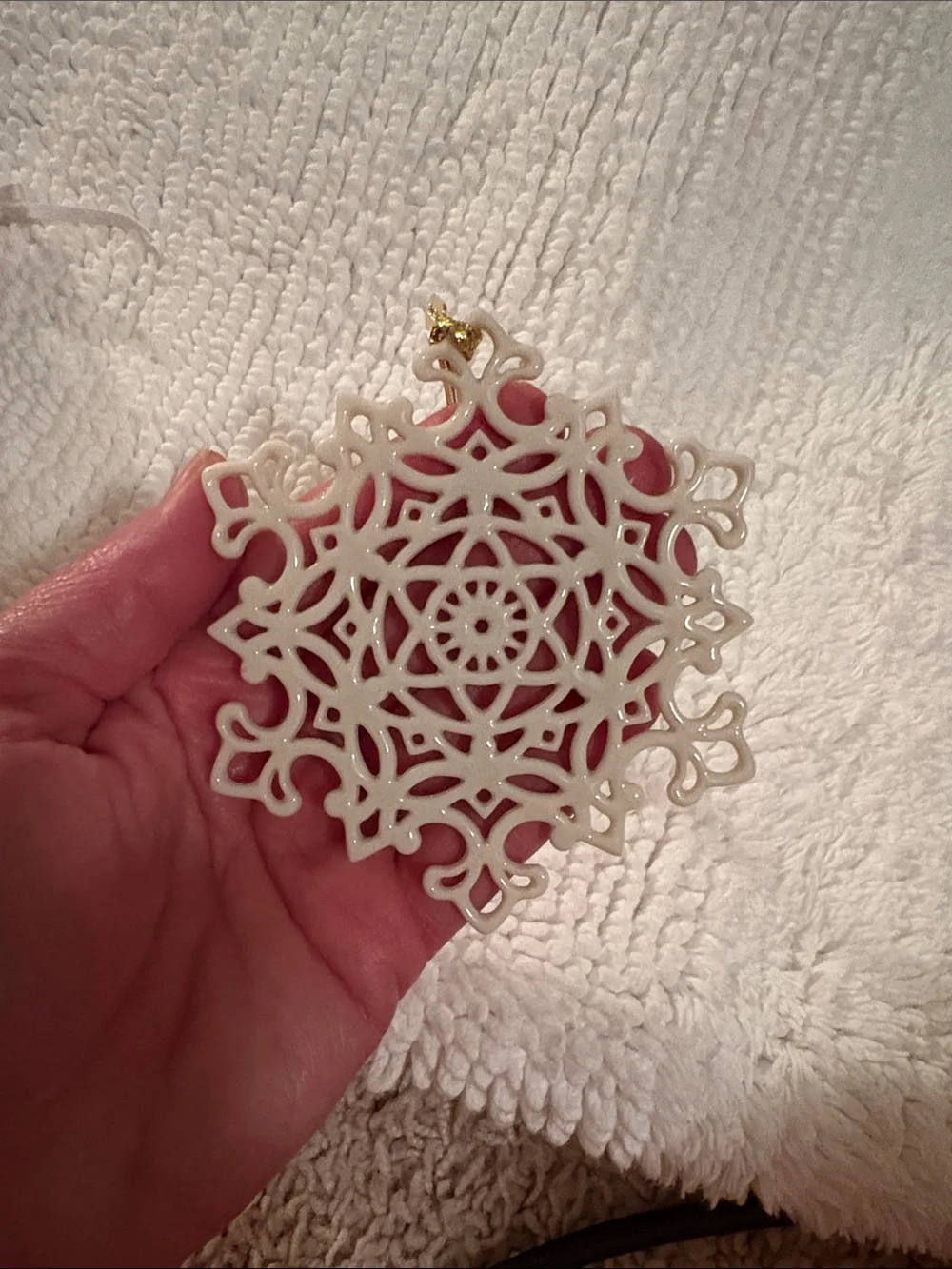 Vintage Lenox 2000 Snow Fantasy Ivory Porcelain Snowflake Ornament